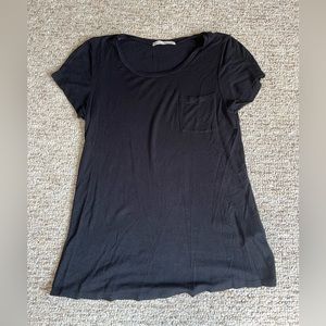 basic black tee